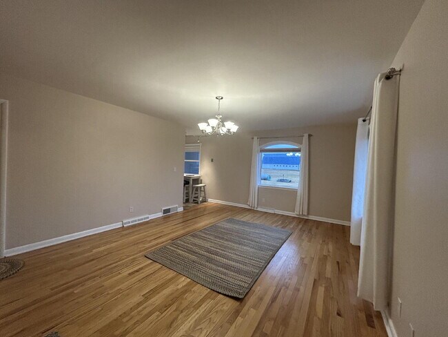 Photo - 2 Bed / 1 Bath Home on Farm Acreage – All Utilities Included!