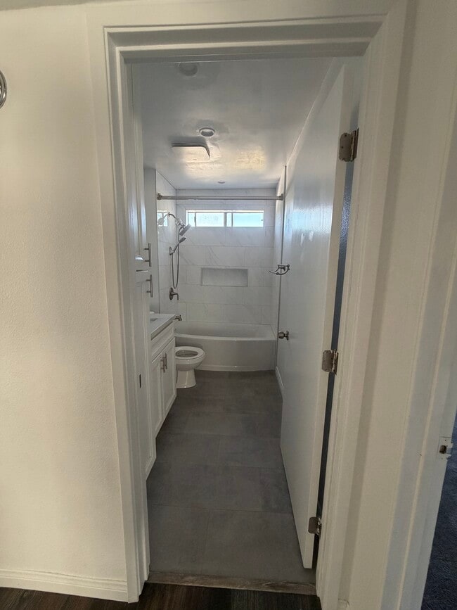 Photo - 12403 Julian Ave Unit 206
