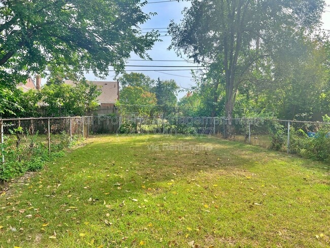 Photo - 17322 Greenfield Rd