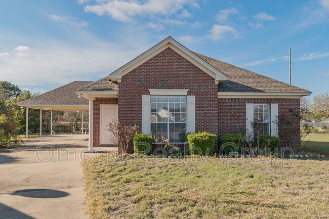 Building Photo - 521 McGregor Ct