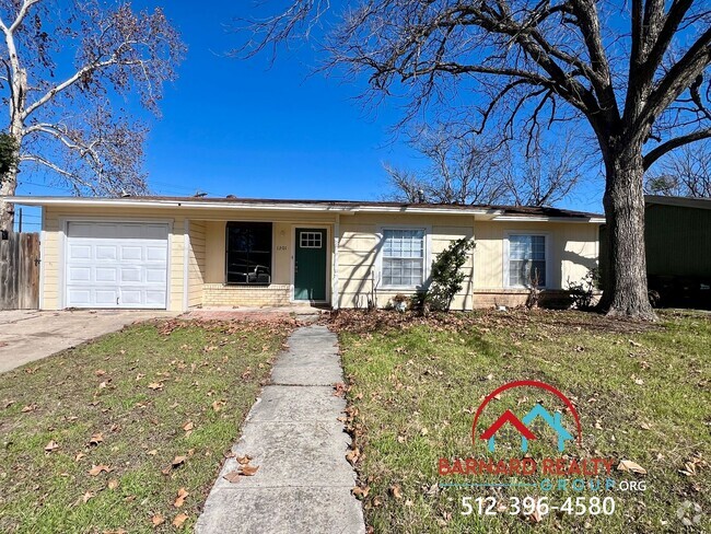 Building Photo - Available NOW: Beautifully Remodeled 3/1.5... Rental