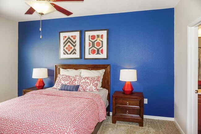 Cómodas habitaciones - The Retreat at Hamburg Place Apartments