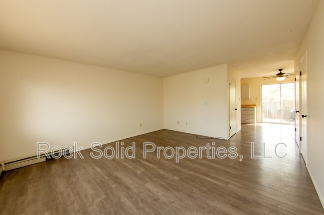 Photo - 4721 Hickory Pl