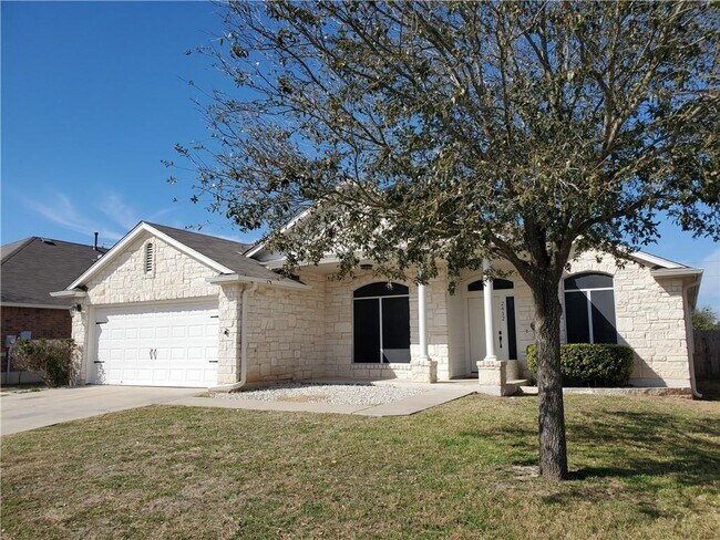 Photo - 2412 Pearson Way