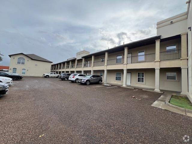 Building Photo - 710 Alta Vista Dr Unit #115 Rental