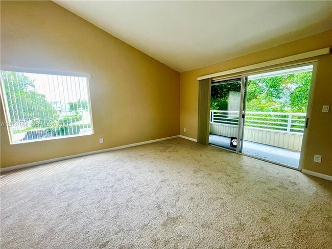 Photo - 3429 NW 44th St Unidad 201