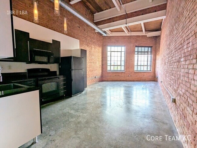 Photo - 382 W 22nd St Unit 706