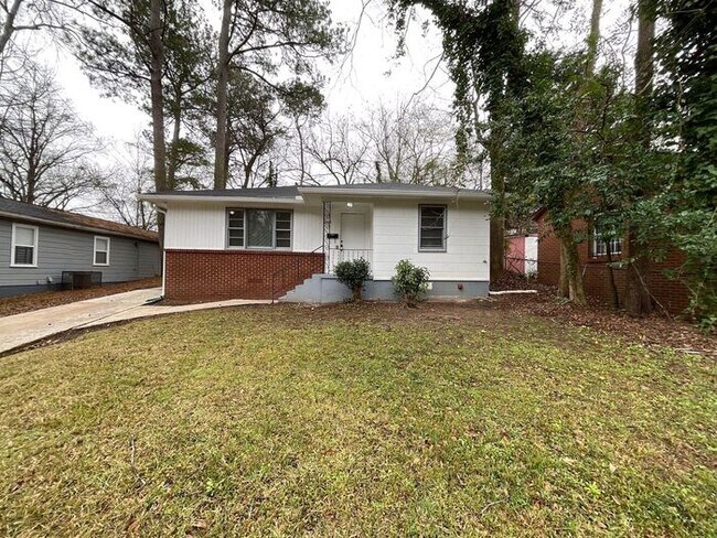 Photo - 3002 1st Ave SW