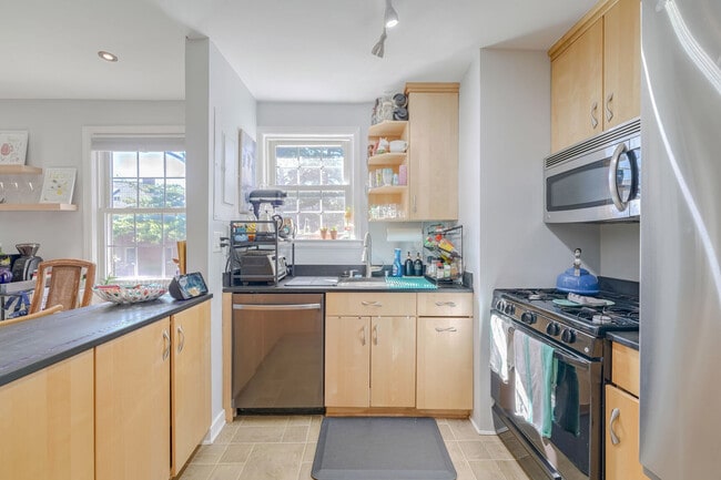 Photo - 2214 Colston Dr