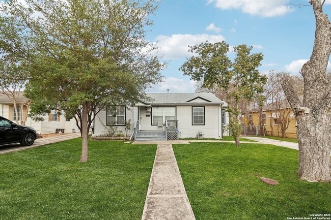 Photo - 2709 W Craig Pl