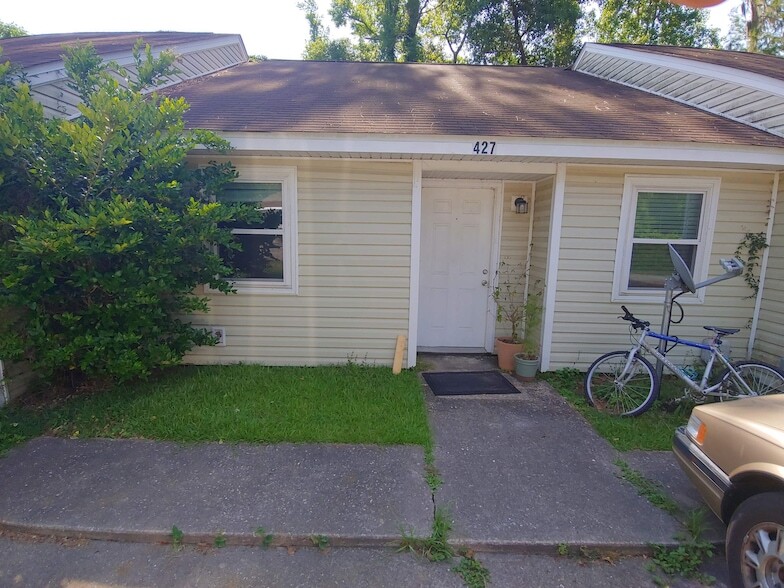 Photo - 427 Cactus St