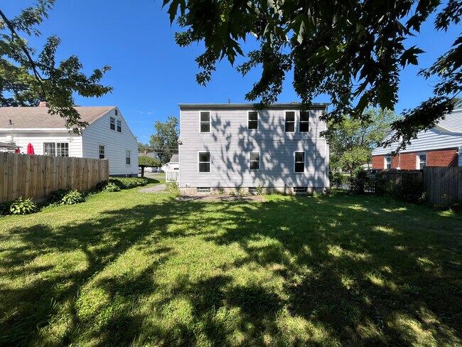 Photo - 314 Russell Ave