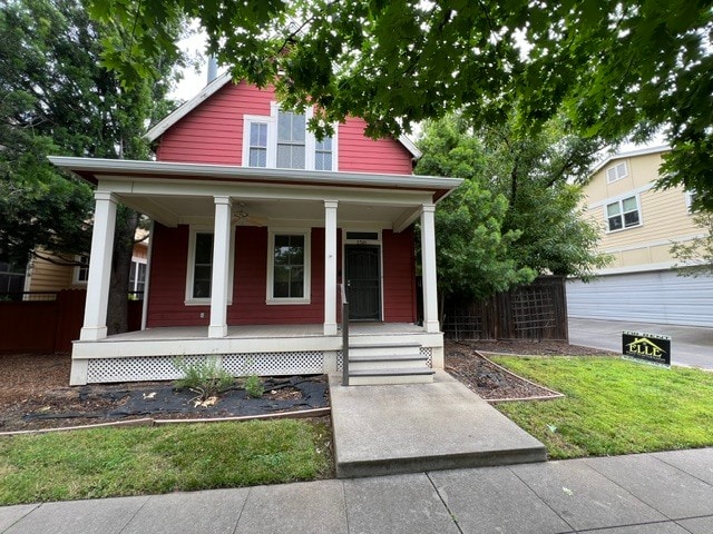 Photo - 2361 England St