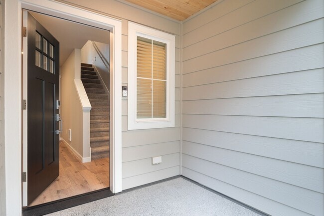 Photo - NEW Bothell Townhome | 4 Bedroom | $3549