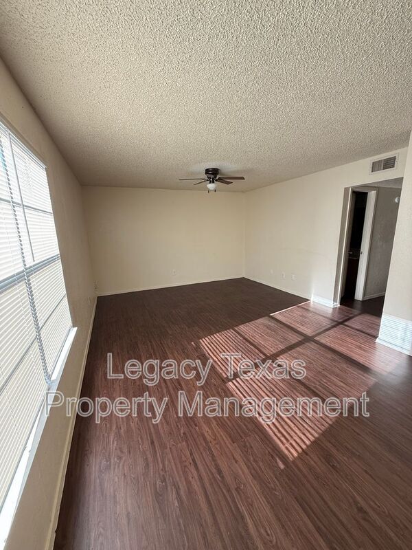 Photo - 1713 Short St Unit A