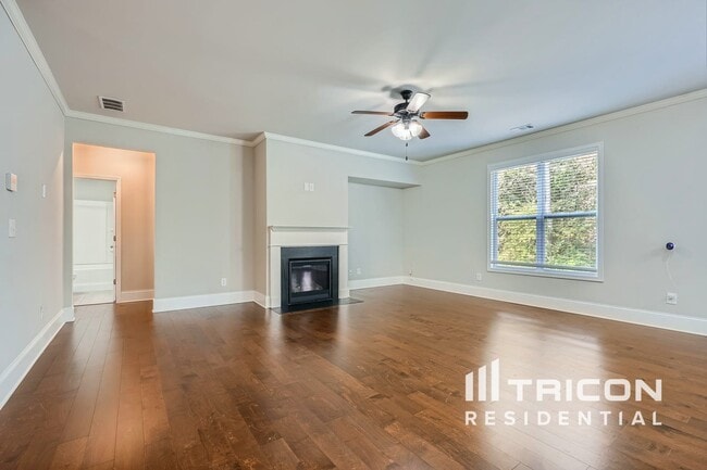 Photo - 5928 Wolf Creek Dr