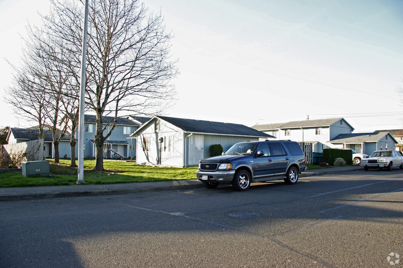 Battle Ground Place - Battle Ground Place Apartments