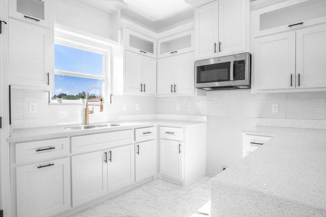 Photo - 2701 Harmony St