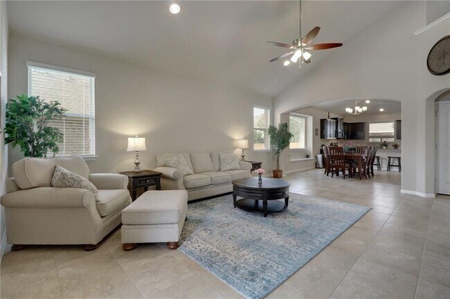 Photo - 2433 Lyla Ln
