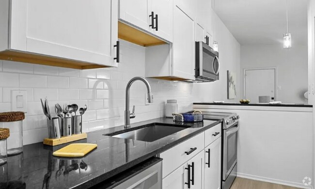 Building Photo - 2627 Douglas Ave Unit 17702 Rental