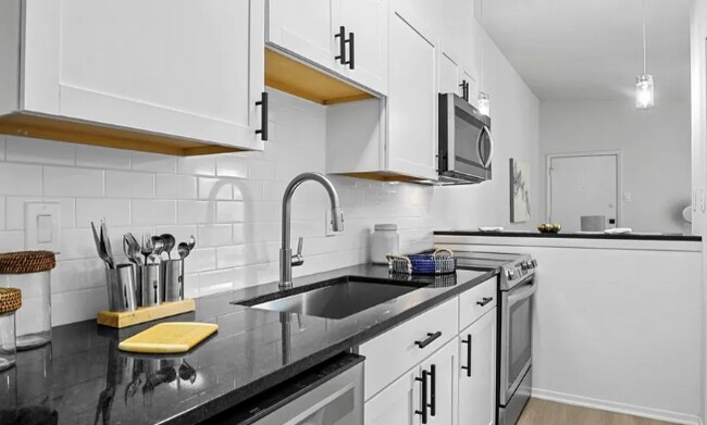 Photo - 2627 Douglas Ave Condo Unit 17702