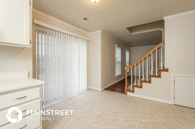 Photo - 1644 Quillmark Rd