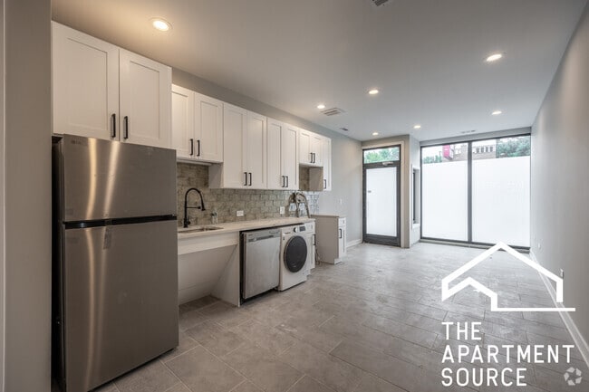 Building Photo - 5416 W Belmont Ave Unit 1 Rental