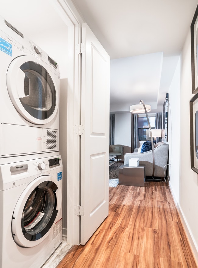 Courtland Park Apartments Arlington, VA