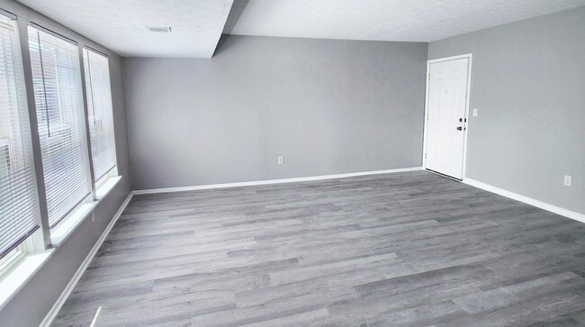 Lake Eden Apartments & Townhomes