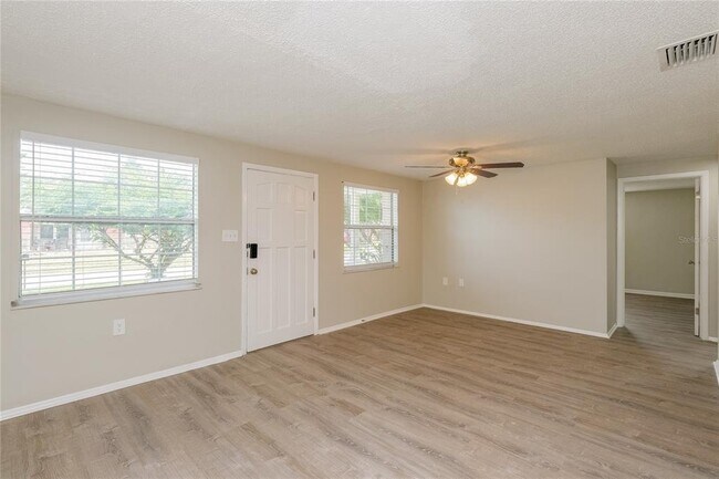 Photo - 1319 Gerard Ln