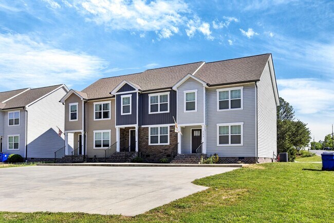 Photo - Luxury Size Townhome