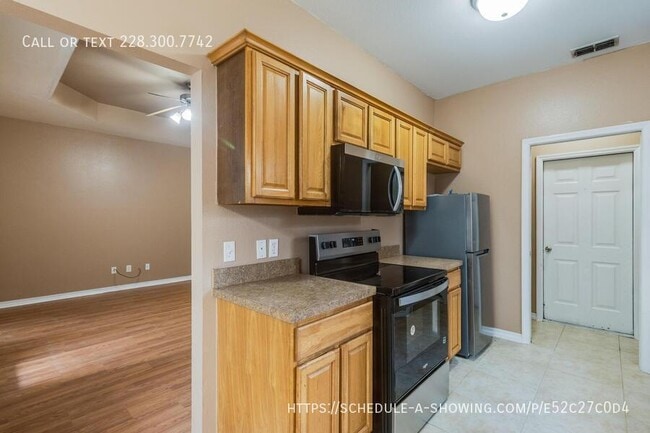 Photo - 6085 W Bolivar St