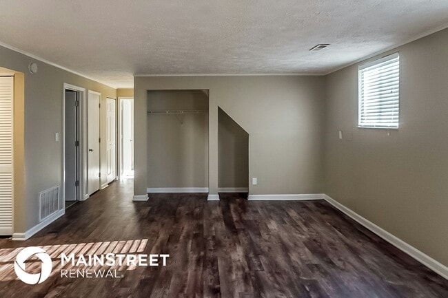 Photo - 5971 Northland Rd