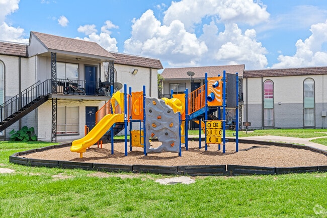 Playground - Tierra Bella