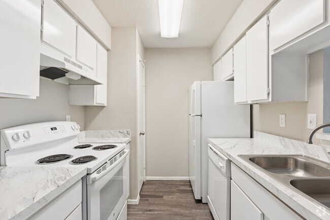 1BR, 1BA - 633SF - Kitchen - Artisan West