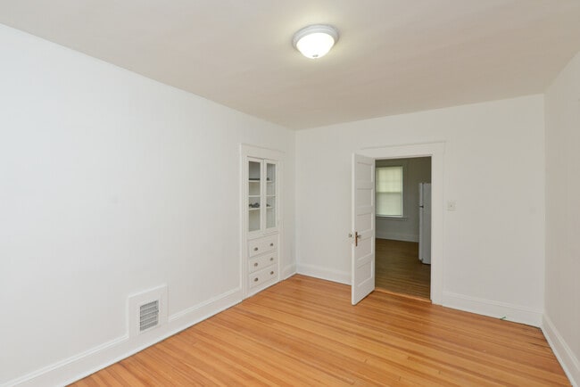 Photo - 390 Clinton St Unit 1