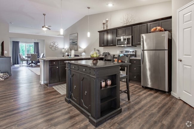 Interior Photo - Redwood Washington Township OH