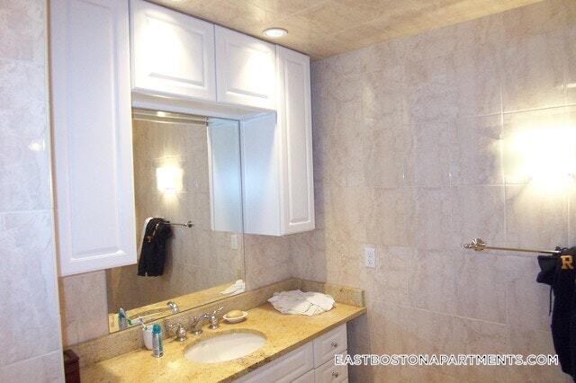 Photo - 186 Webster St Unidad 3