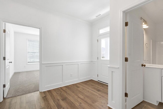 Photo - 1732 Red Elm Ln