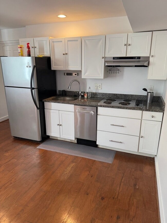 Photo - 1937 Gough St