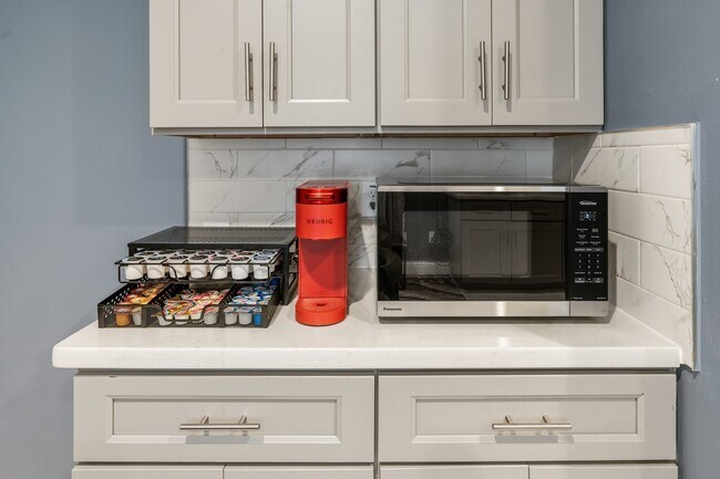 Photo - 2819 Wheeler Ave