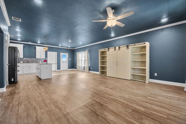Photo - Modern 3 Bed / 2 Bath Home with Granite Kitchen & Full Fenced Yard in Temple