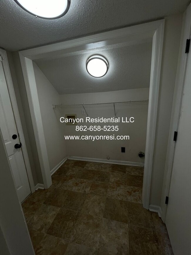 Photo - 14013 SW Galveston Cir