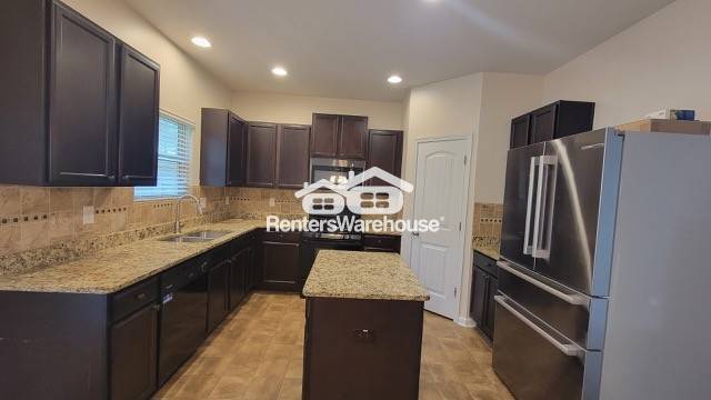 Photo - 5788 Grande River Rd