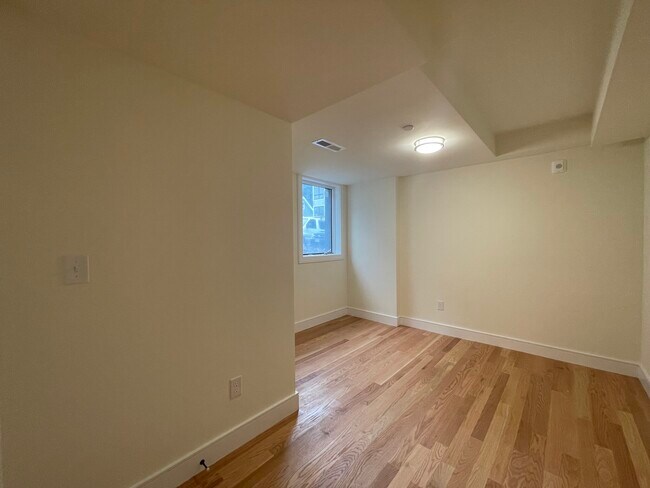 Photo - 94 Pleasant St