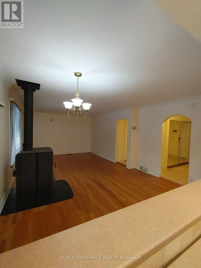 Photo - 4918 Leitrim Rd