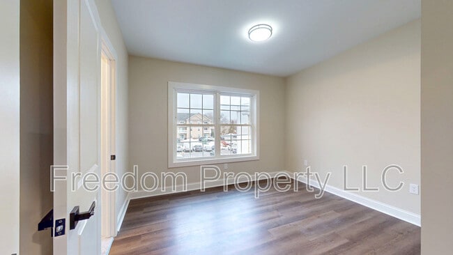 Photo - 130 Center St Unit 3