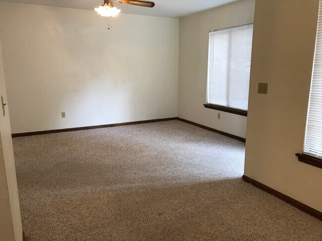 Photo - 2013 Rickards Rd Unit A