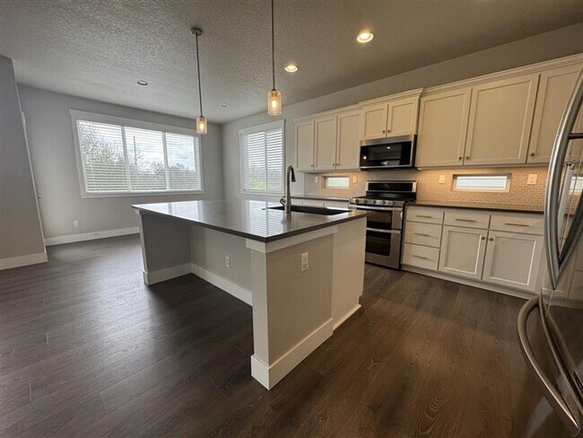 Photo - 6566 NE Rainsong Ln