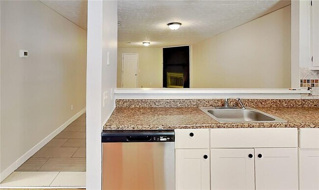 Photo - 1289 Knoll Ct NW